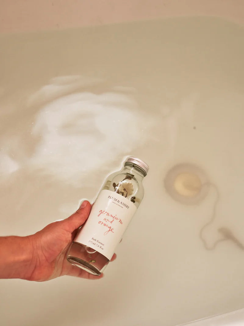 Plum & Ashby Geranium & Orange Bath Essene
