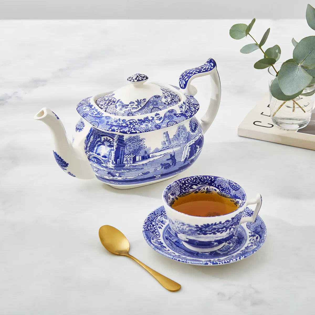 Blue & White Italian Teapot 1.1ltr