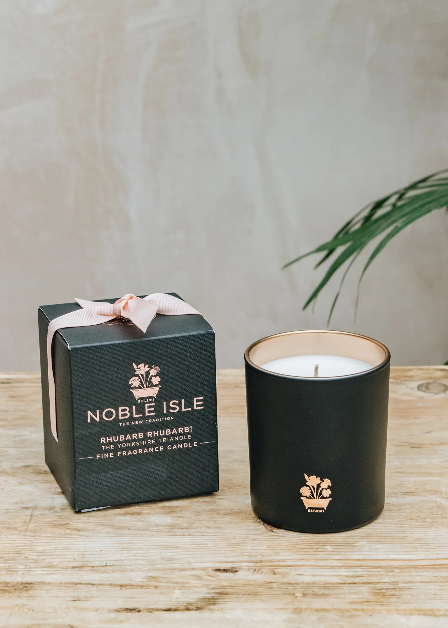 Noble Isle Rhubarb Candle