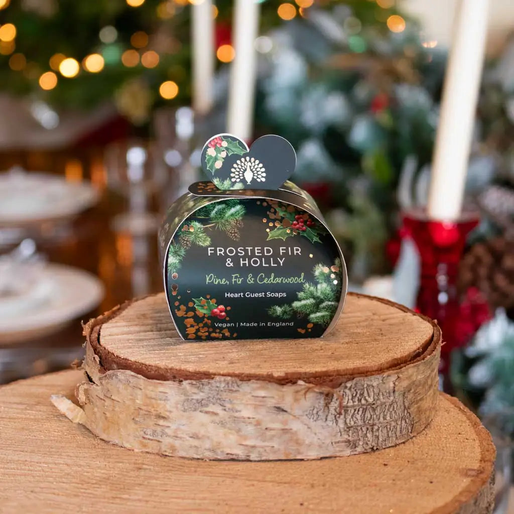 English Soap Compamy Frosted Fir & Holly Heart Guest Soaps