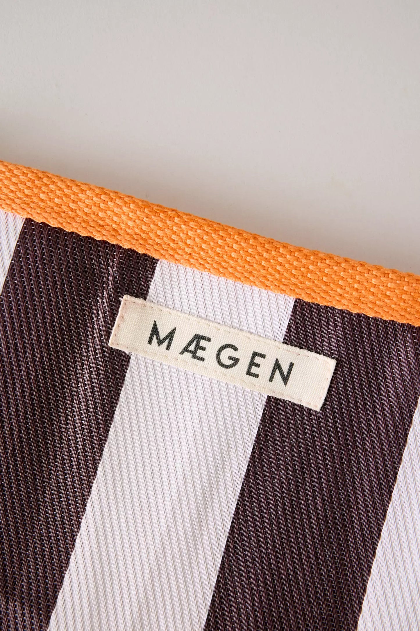 Maegen Pouch Orange & Brown