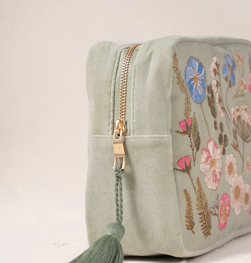 Elizabeth Scarlett Pressed Flower Wash Bag Sage