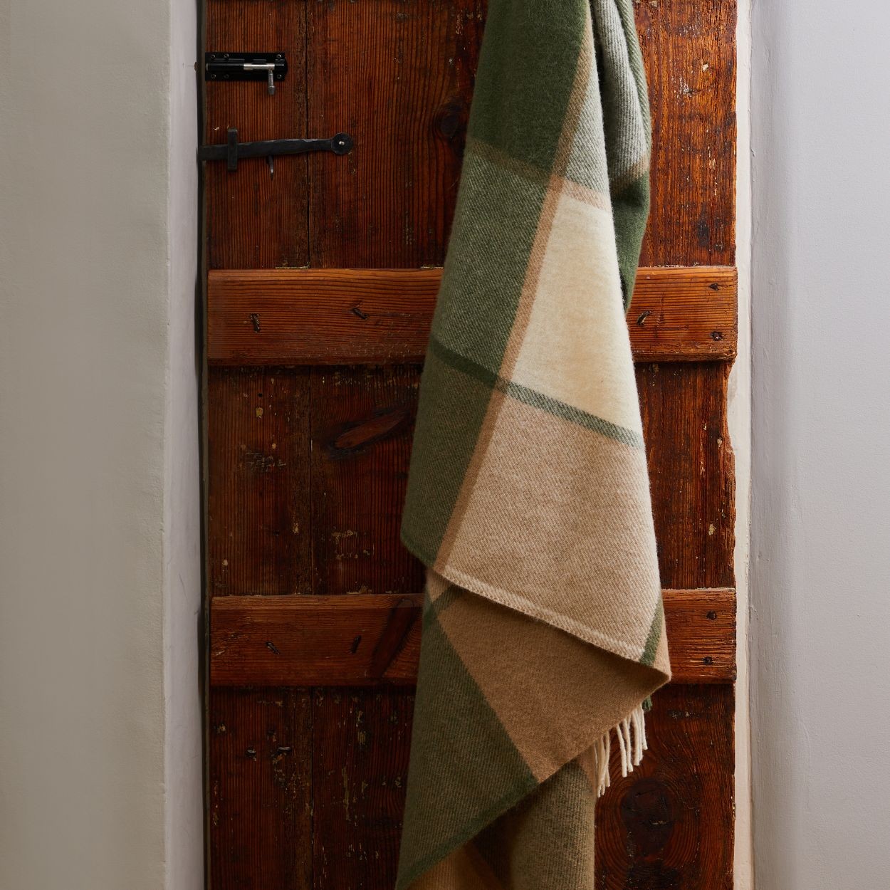 Olive Throw