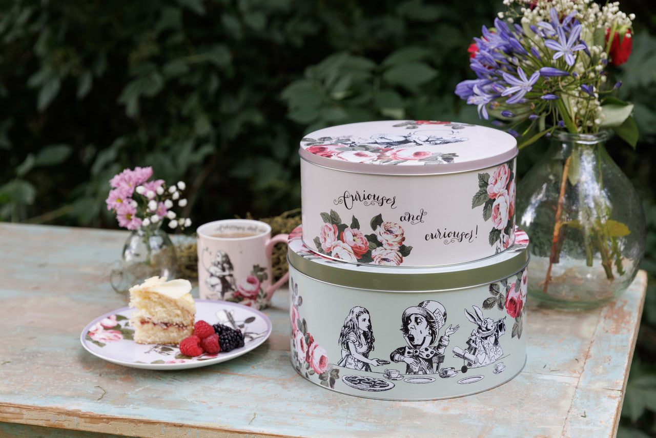 V&A Alice In Wonderland Cake Tin Set